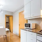 Two Bedroom Townhouse Within 10Min Walk From Beach